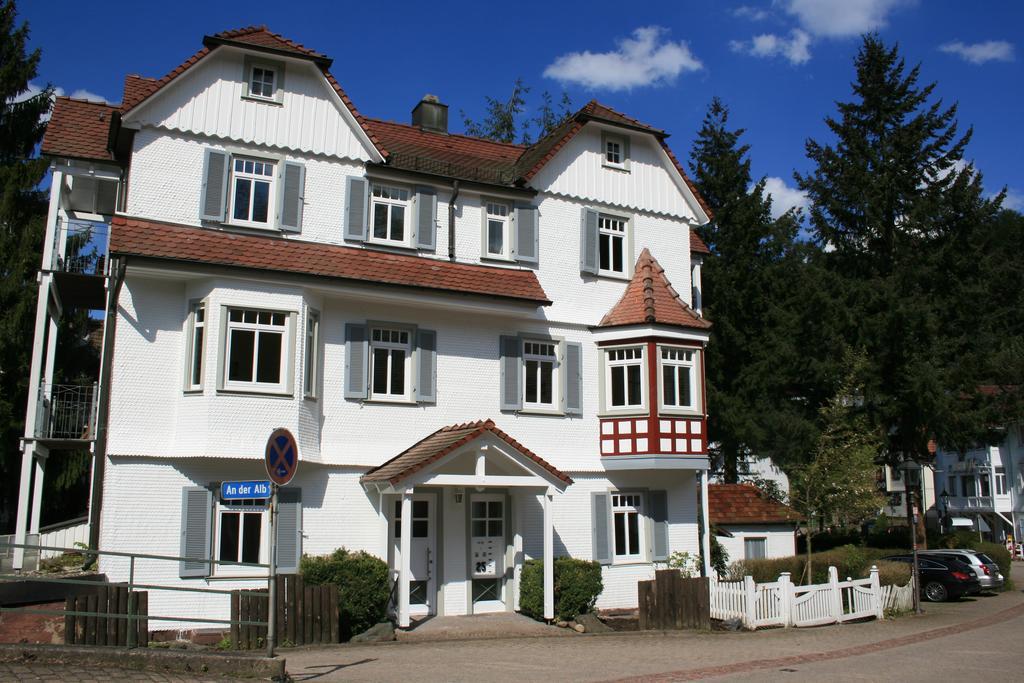 Gaestehaus Villa Lina Bad Herrenalb Dış mekan fotoğraf